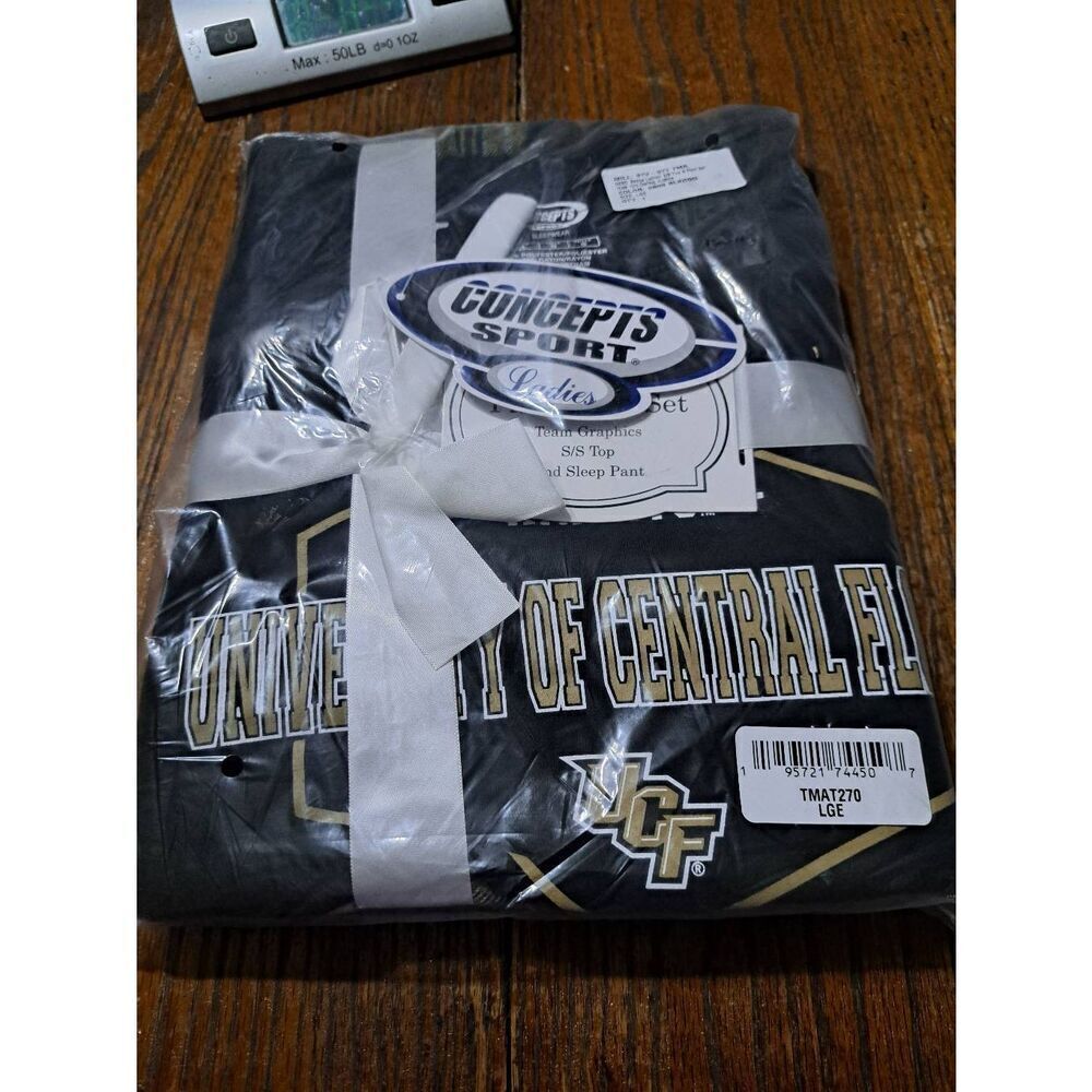 New Large Concept Sports University of Central Florida Knights Lodge Pajama Set